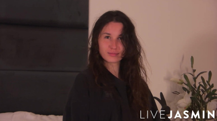 MiaIrwin MiaIrwin
